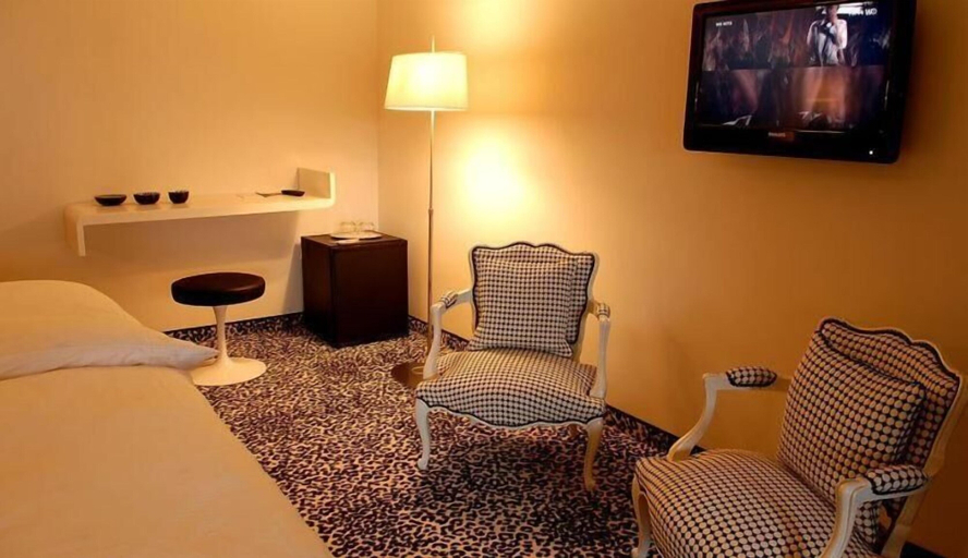 Bedroom 5, HÔTEL À LA FERME, Bas-Rhin