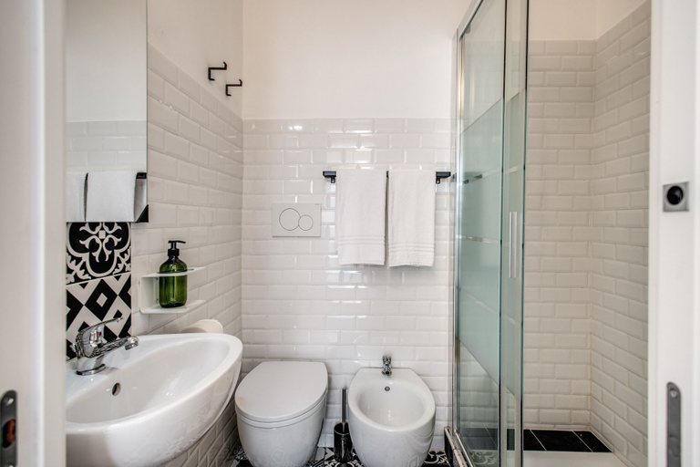 Bathroom 4, Oasi Urbana 41, Rome