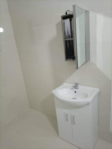 Bathroom 4, Inviting 6-bed With Swimming Pool in Assinie, Sud Comoé