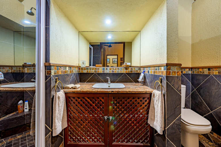 Bathroom 4, Mhlati Guest Cottages, Ehlanzeni