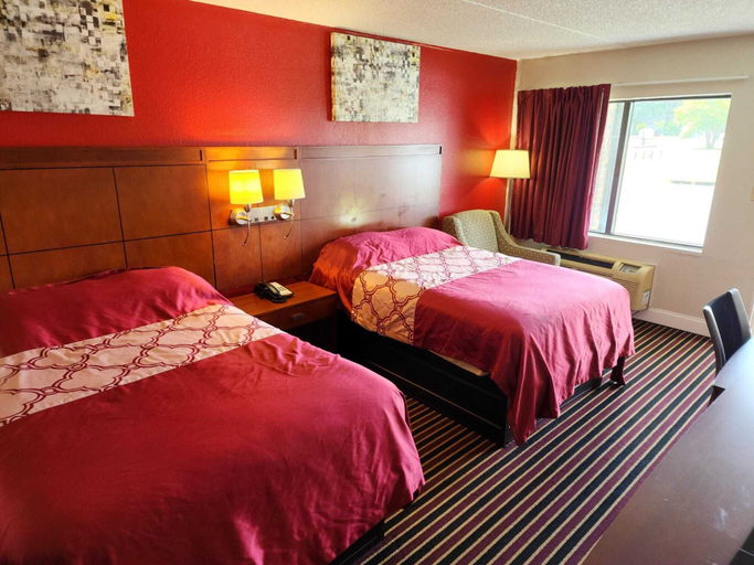 Bedroom 3, American Inn Chesapeake – Portsmouth, Chesapeake