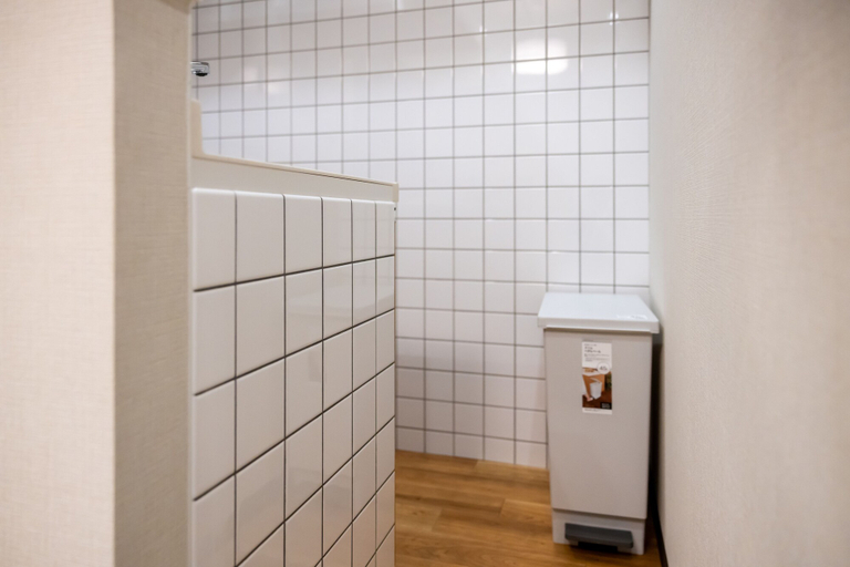 Bathroom 3, H2H Tsutenkaku, Osaka
