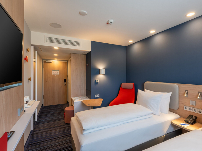 Bedroom 3, Holiday Inn Express HAMBURG SOUTH A7/AS42 by IHG, Harburg