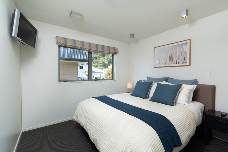 Bedroom, Paihia Beach Apartment, Far North