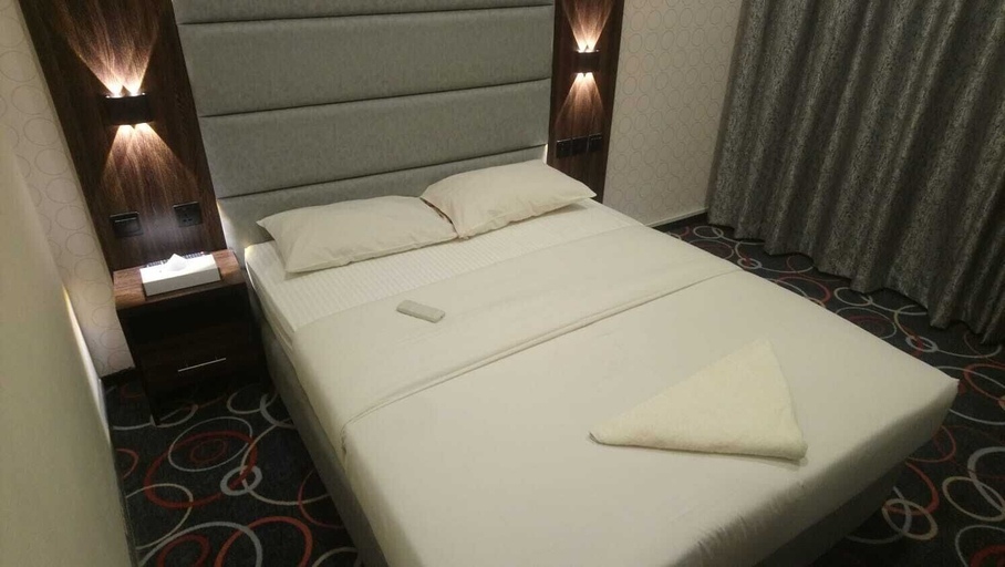 Bedroom 5, MELODY QUEEN HOTEL BY AURA, Dubai