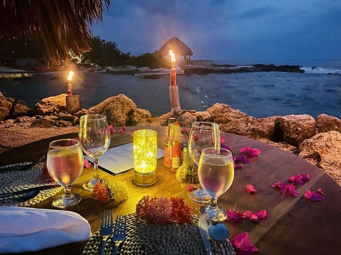 Food & Drinks 4, Coral Cove Wellness Resort