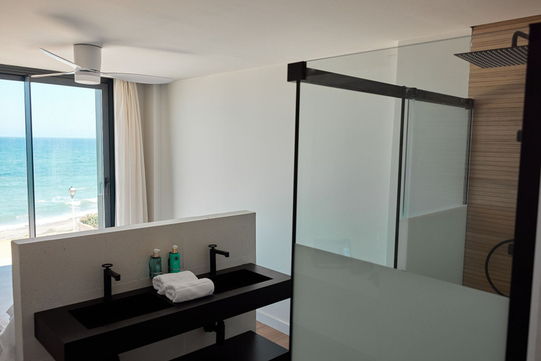 Bathroom 3, ANCON SUITES, Almería