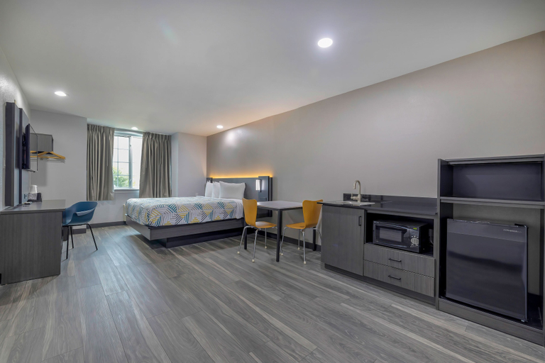 Others 5, Motel 6 Fort Worth, TX - Burleson, Fort Worth