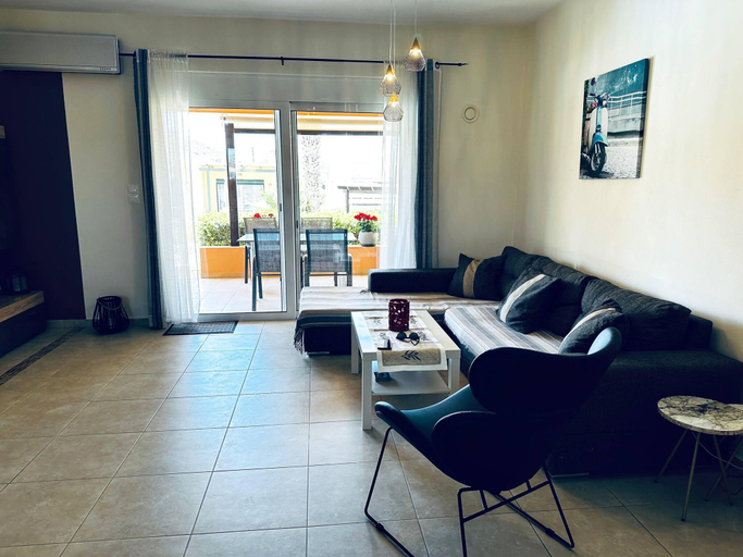 Others 4, To Steki 1min From Beach 2bd 1ba, Crete