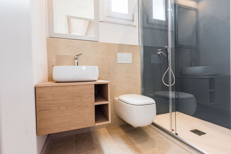 Bathroom 2, Giudecca Apartments by Wonderful Italy, Syracuse