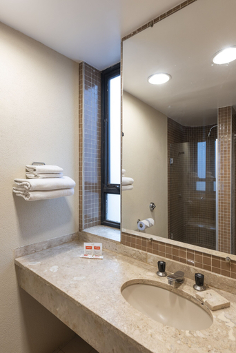 Bathroom 5, Monreale Express Glicerio Campinas, Campinas