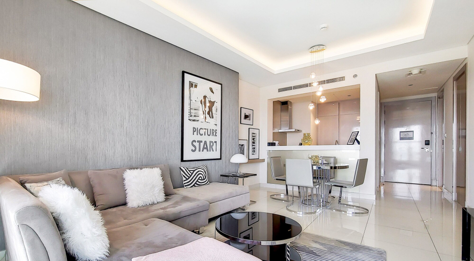 Living area 3, Manzil - Cozy 1BR near Downtown with Swimming Pool, Dubai