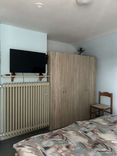 Bedroom 4, Pension Falter, Düren