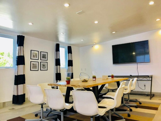 Business Facilities, Culver City Hostel, Los Angeles
