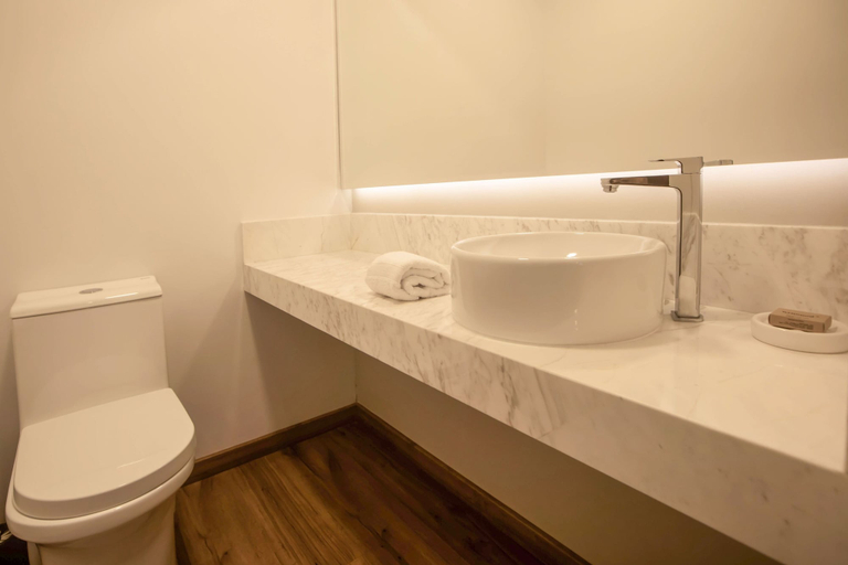 Bathroom 4, Wynwood Alcanfores in Miraflores, Lima
