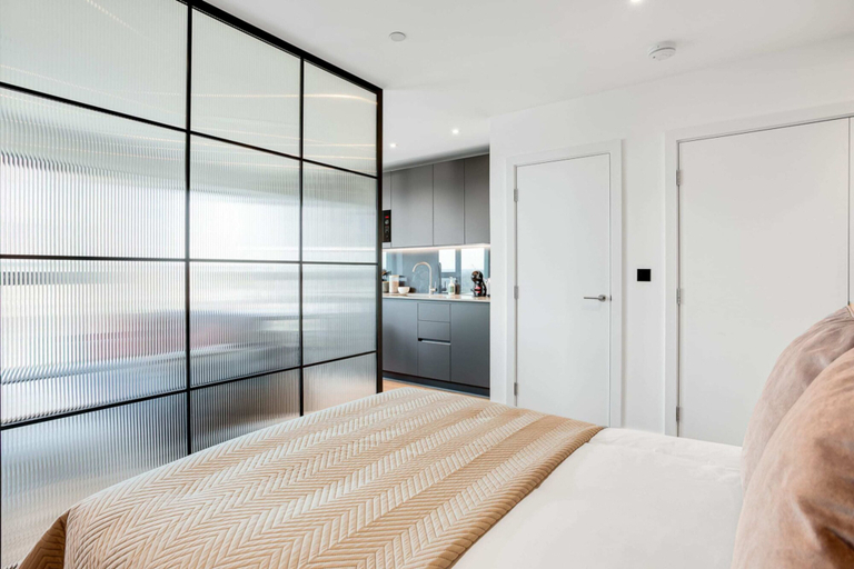 Bedroom 3, Sleek and Stylish Studio Apartment, London
