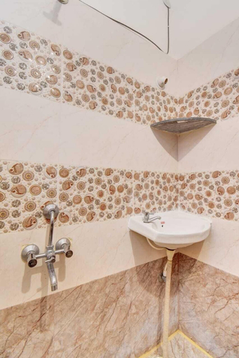 Bathroom 4, Sunrise Guest House - Urban Express, Mysore