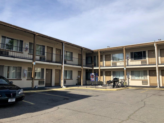 Exterior & Views 2, Imperial Inn, Cascade