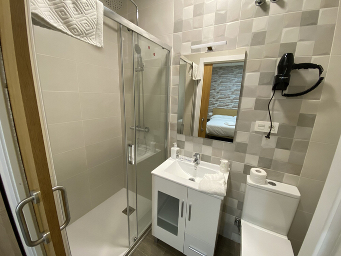 Bathroom 4, dpCristal El Rinconcito, Lugo