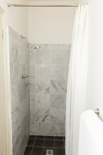 Bathroom 5, Bathurst Motor Inn, Bathurst Regional - Pt A
