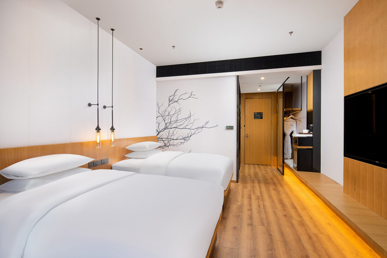 Bedroom 5, Fairfield by Marriott Shanghai Hongqiao NECC, Shanghai