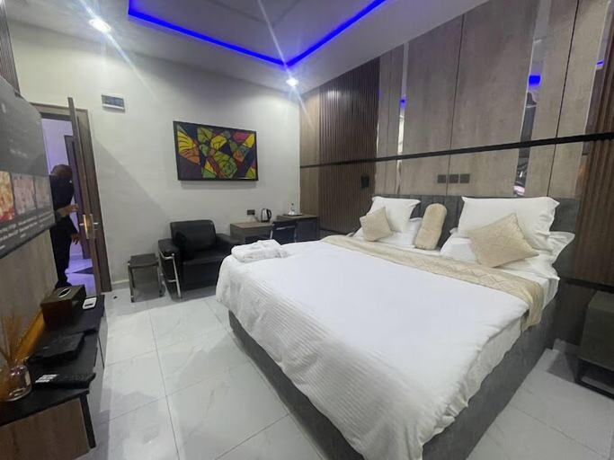 Bedroom, Armed Forces Officers Mess & Suites, Bwari