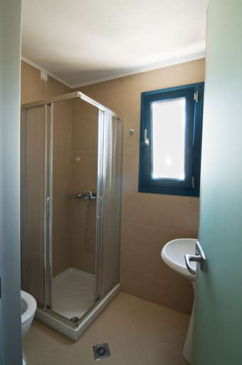 Bathroom 4, Karavostasi Beach Hotel, Epirus
