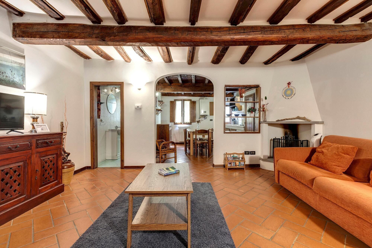 Room 4, Pinti 46 in Firenze With 1 Bedrooms and 1 Bathrooms, Florence