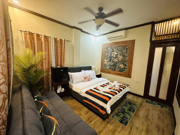 Bedroom 2, Birdwatchers Beachfront Hotel Panglao, Panglao