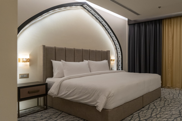 Bedroom 3, Alenwan Serviced Apartments, Al Khobar