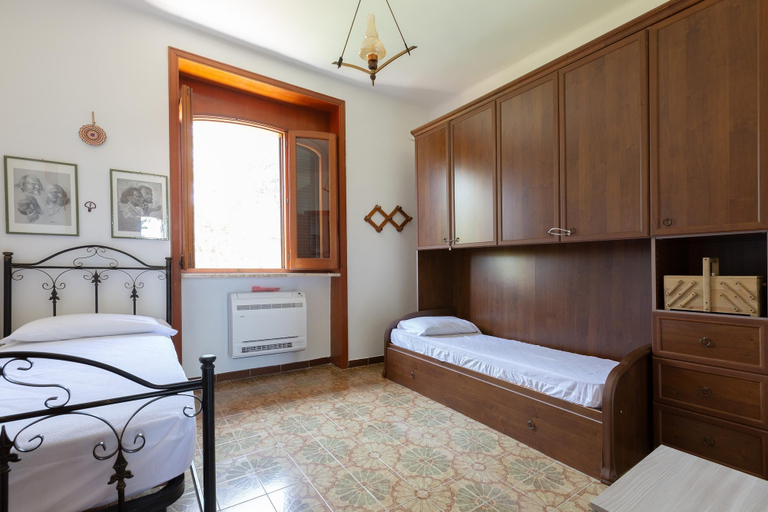 Bedroom 2, 3580 Villa Corti Veteri by Barbarhouse, Lecce