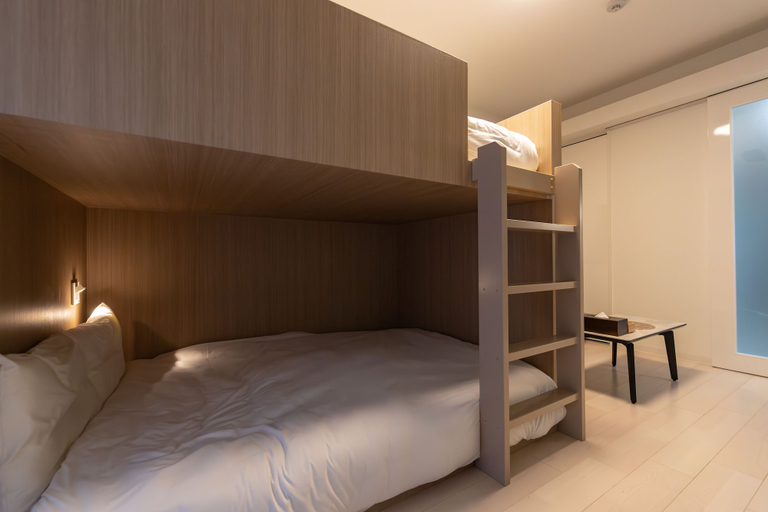 Bedroom 2, Primavera Namba Minami, Osaka