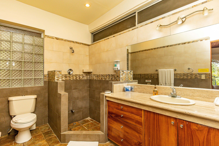 Bathroom 4, Alta Vista Villas Casas Vacacionales, Aguirre