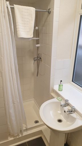Bathroom 5, Hotel 242, Blackpool