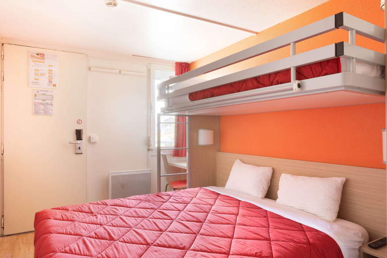Bedroom 4, Hotel Première Classe Chalons-en-Champagne, Marne