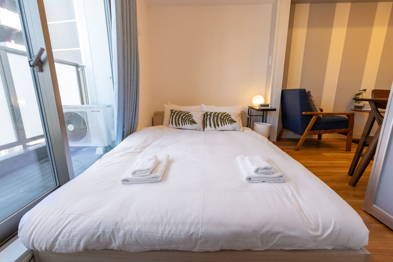 Bedroom 2, H2H Tsutenkaku, Osaka