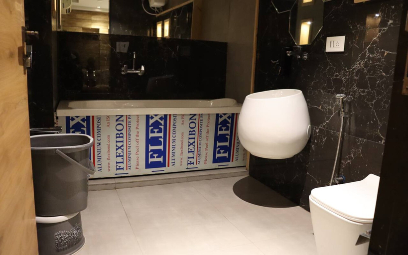 Bathroom 2, Hotel Welcome Palace, Surat