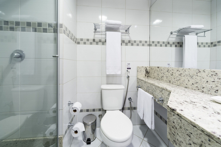 Bathroom 4, Laghetto Bento, Bento Gonçalves