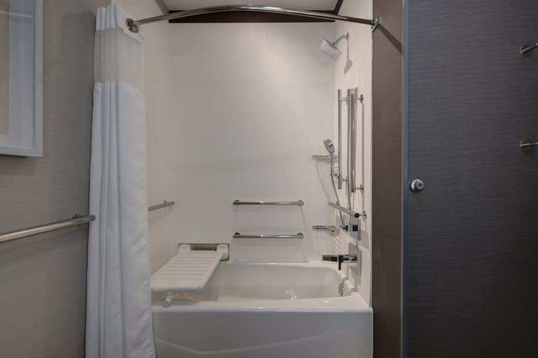 Bathroom 4, Courtyard by Marriott Iowa City University Heights, Johnson