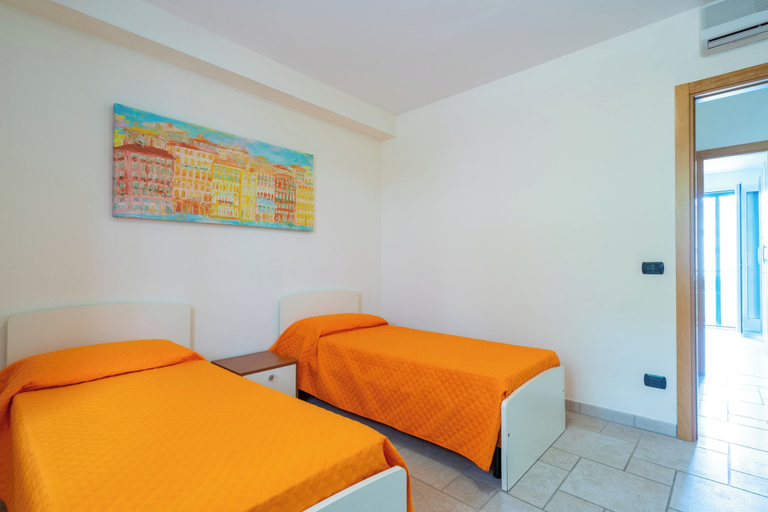 Room 4, 3552 Appartamenti Panorama - PT by Barbarhouse, Lecce