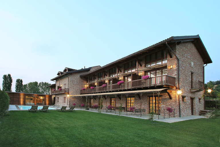 Exterior & Views, Agriturismo Malabaila, Cuneo