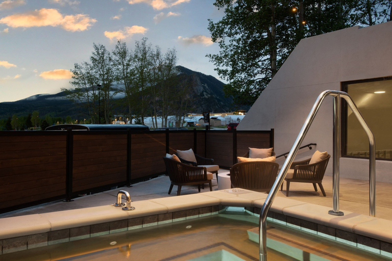 Sport & Beauty 3, AC Hotel Frisco Colorado, Summit