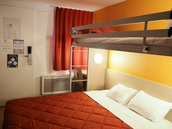 Bedroom 3, Premiere Classe Saumur, Maine-et-Loire