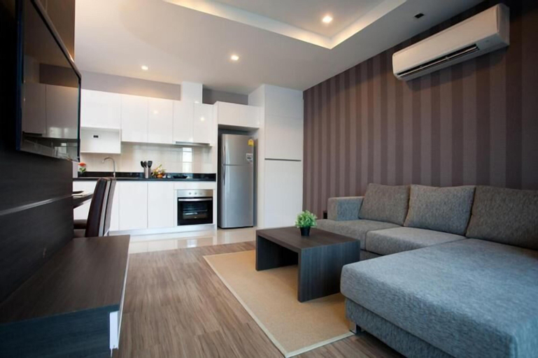 Dining Room 4