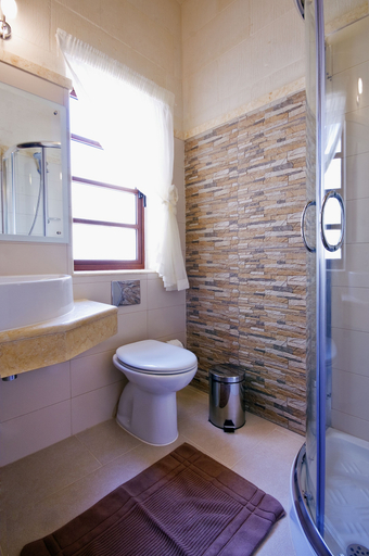 Bathroom, Girgentina