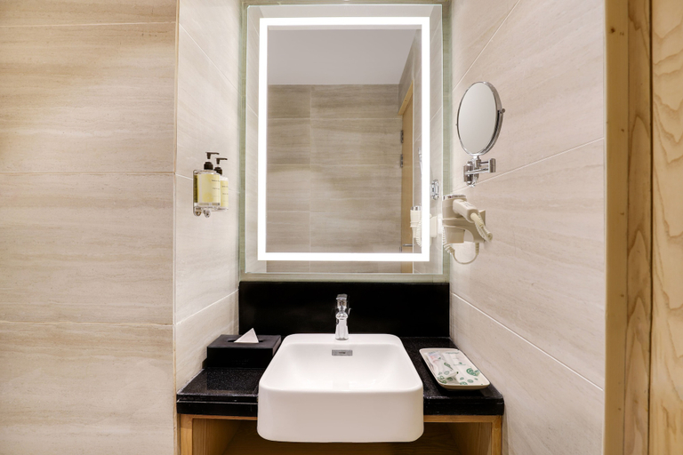 Bathroom 4, Lemon Tree Hotel, Sonmarg by the Riverside, Ganderbal