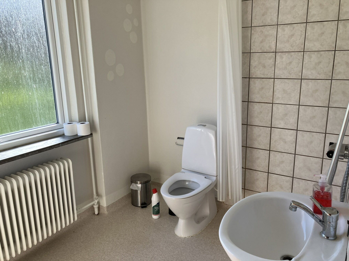 Bathroom 4, Gudum Park, Lemvig