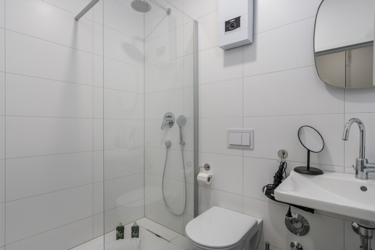 Bathroom 21