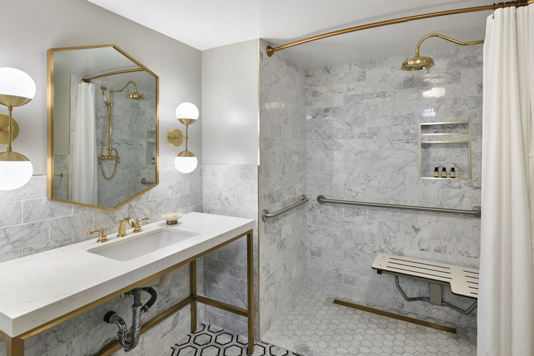 Bathroom 28