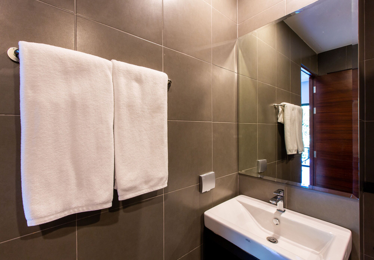 Bathroom 20